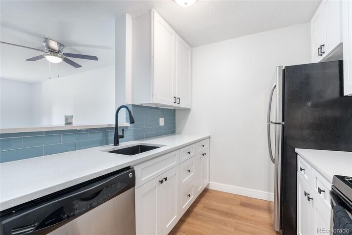 Property Photo: 2231 S Vaughn Way 118B CO 80014