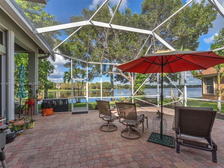 Property Photo:  302 NW 120th Dr  FL 33071