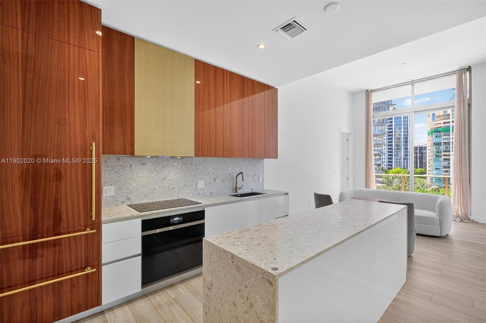 Property Photo: 2655 S Bayshore Dr 705 FL 33133