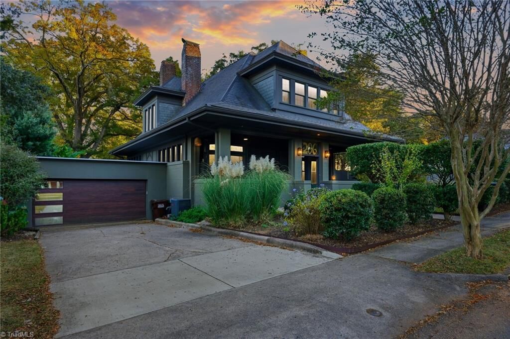 Property Photo: 206 Louise Avenue NC 27262