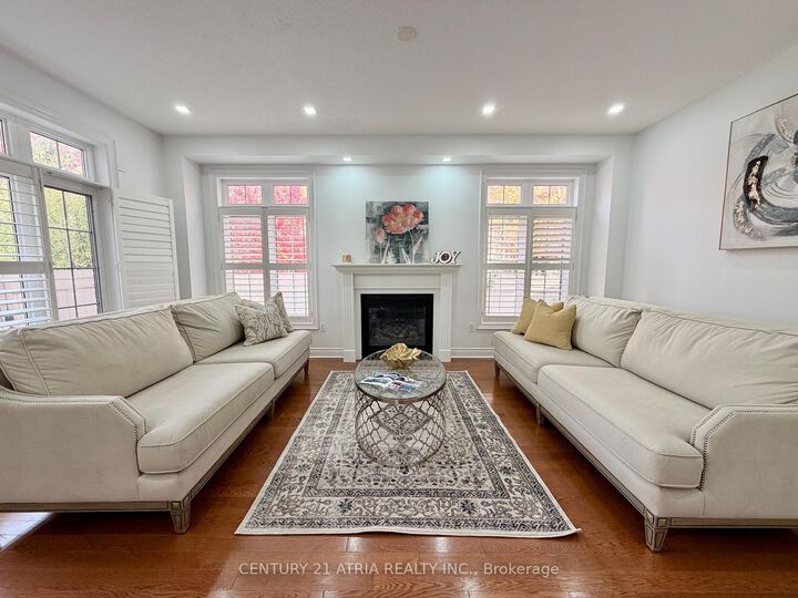 Photo de la propriété:  14 West Normandy Drive  ON L6B 0A8