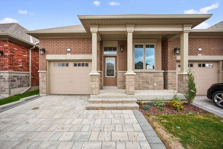 Property Photo:  71 Appian Way  ON L9R 0W4 