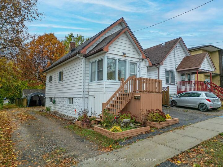 Photo de la propriété:  733 Morin Street  ON P1B 5S1 