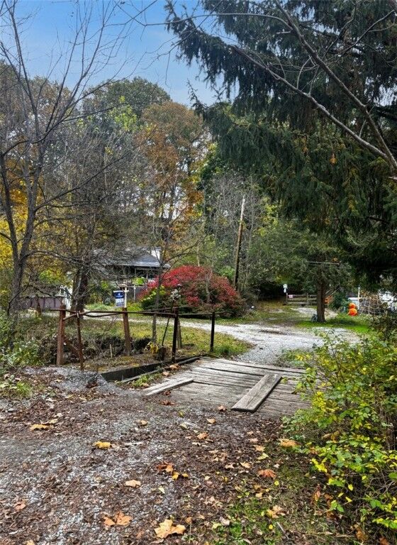 Property Photo: 915 Thompson Run Rd PA 15049