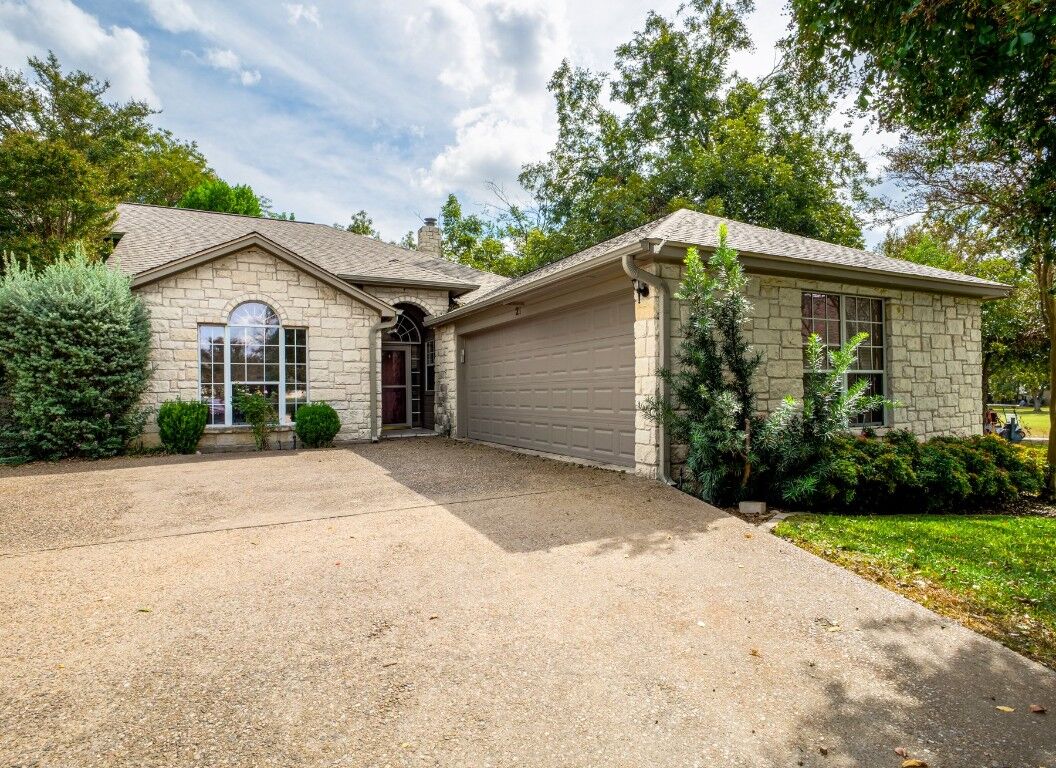 Property Photo:  21 Augusta Drive  TX 78654 