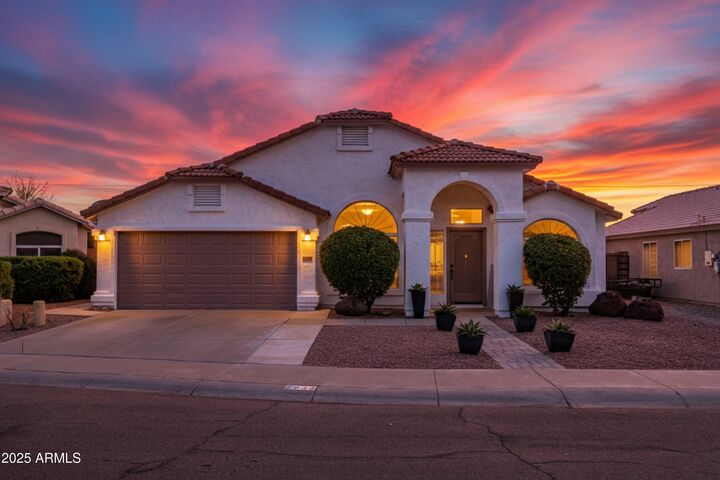 2833 E Renee Drive  Phoenix AZ 85050 photo