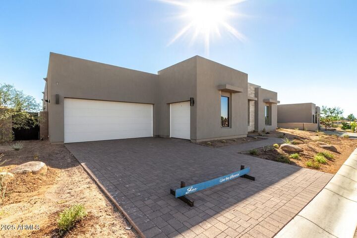 Property Photo:  5713 E Rancho Caliente Drive  AZ 85331