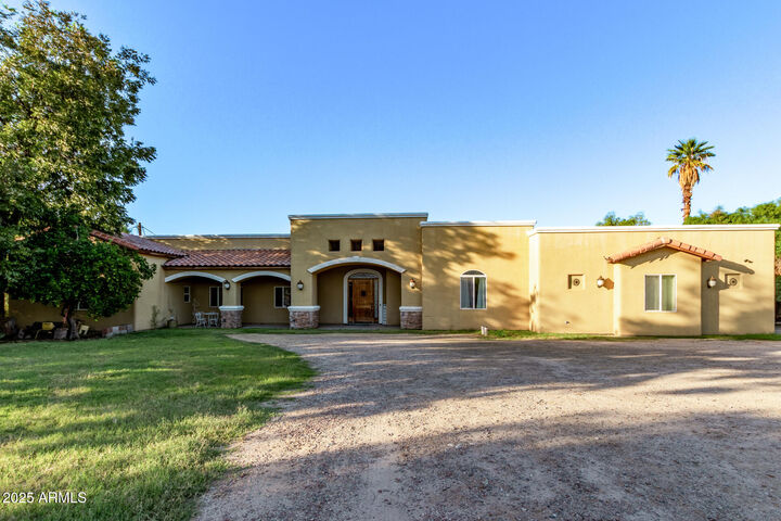 216 W Fremont Road  Phoenix AZ 85041 photo