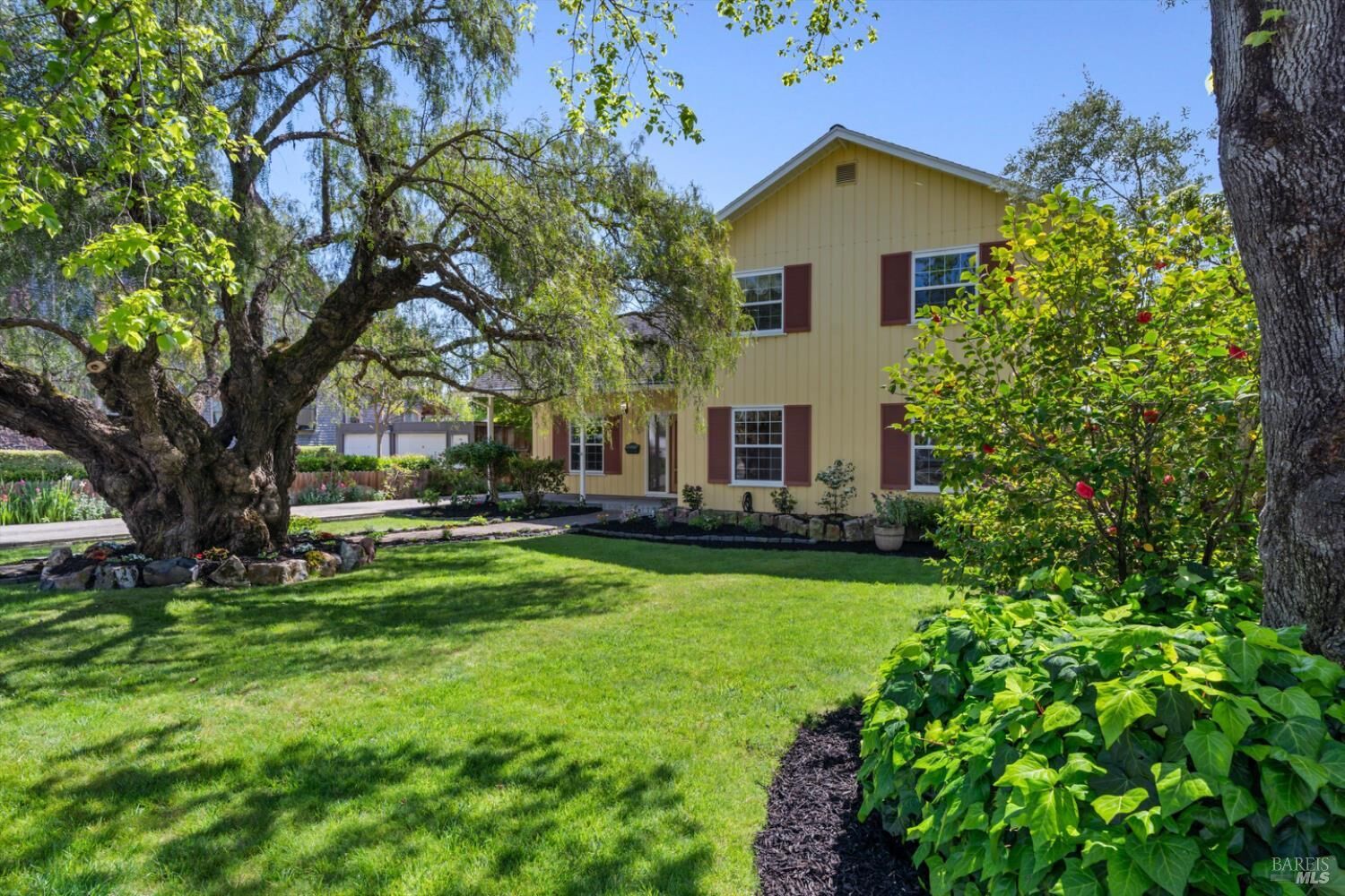 Property Photo:  811 D Street  CA 94952