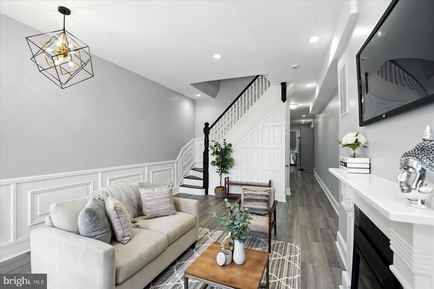 Property Photo:  1628 E Biddle Street  MD 21213