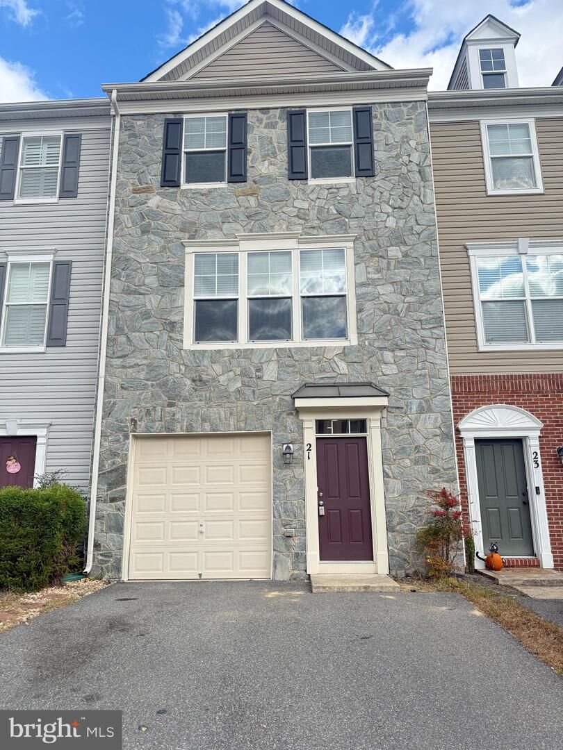 Property Photo: 21 Ocala Way VA 22556