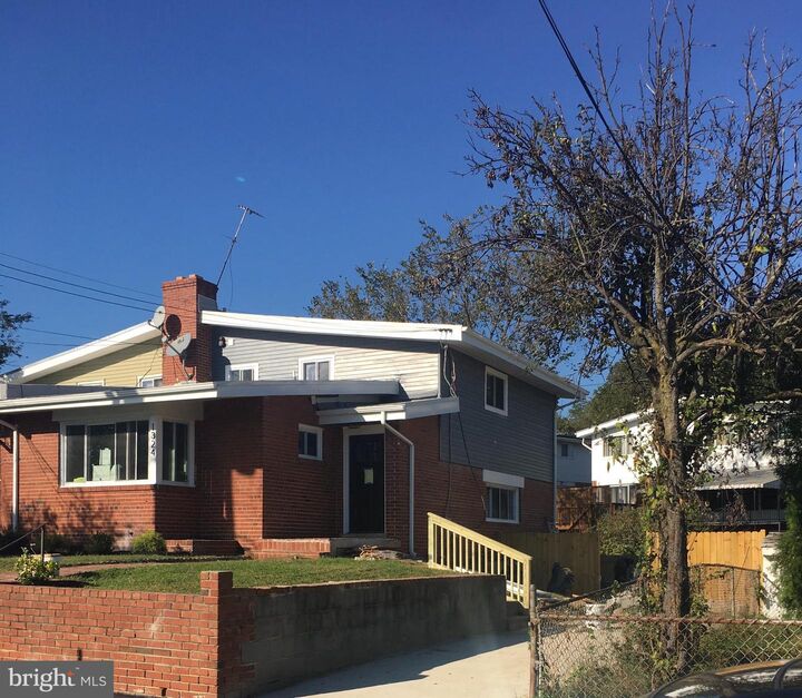 Property Photo:  1324 Galloway Street NE  DC 20017 