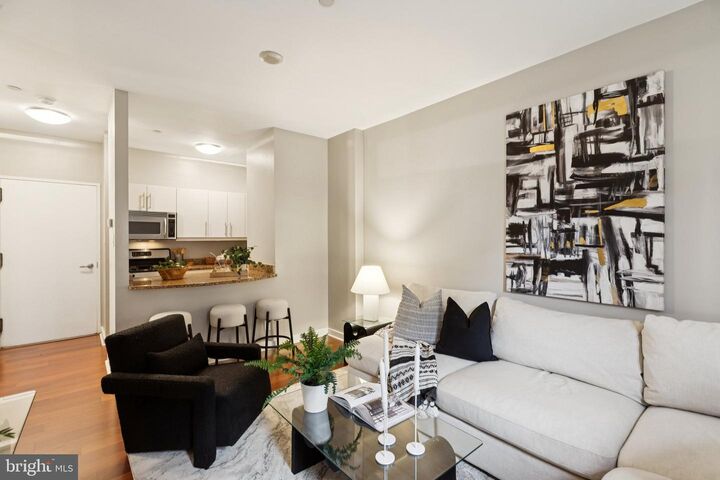 Property Photo:  219 S 18th Street 29 1617  PA 19103