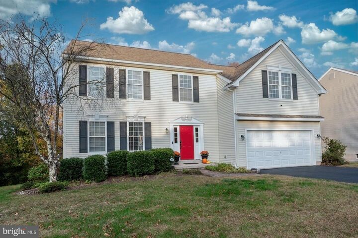 Property Photo:  1016 Fallbrook Lane  PA 19464 