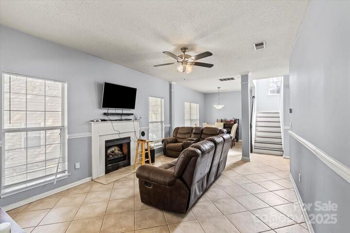 Property Photo:  8927 Little Hampton Place  NC 28215