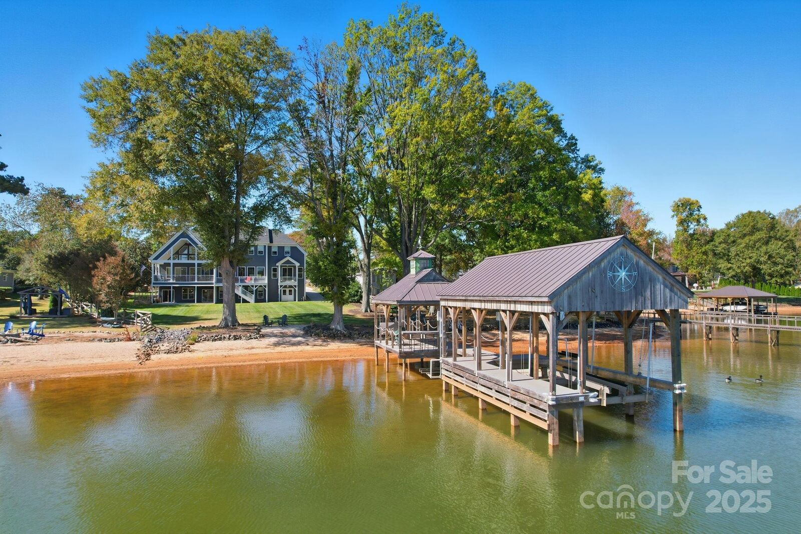Property Photo: 541 Isle Of Pines Road NC 28117