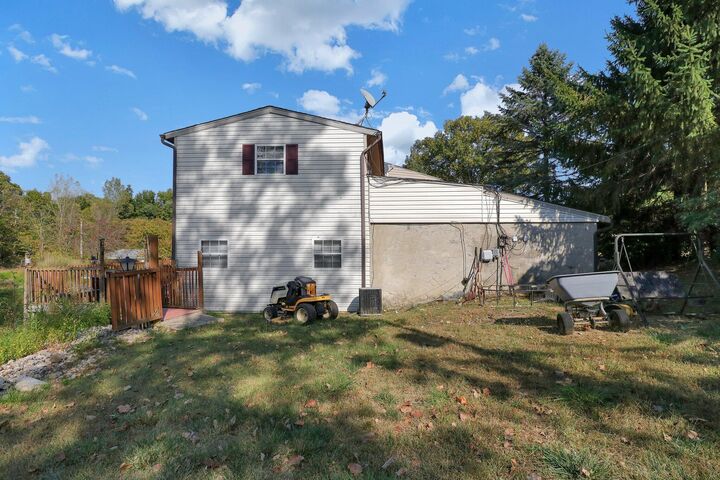 Property Photo:  6512 Harriott Road  OH 43065