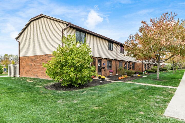 Property Photo:  175 Nottingham Court  OH 43081