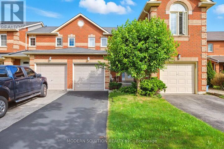 Property Photo:  99 Creekwood Crescent  ON L1R 2K1