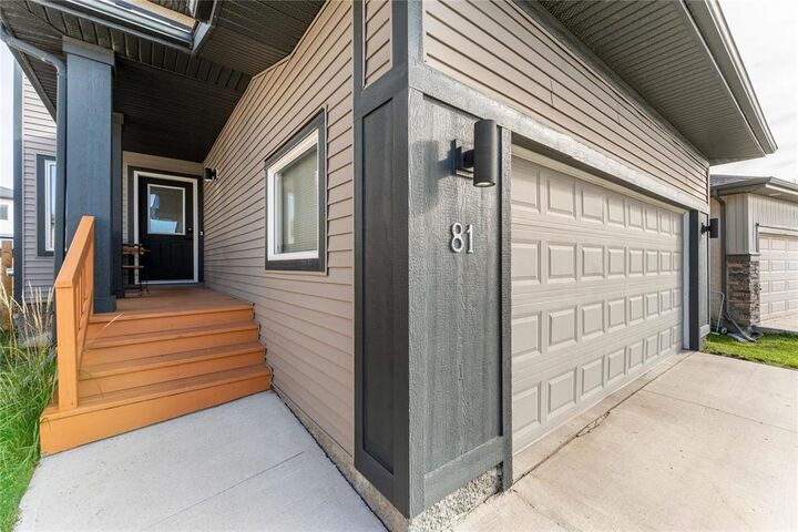 Property Photo:  81 Audette Drive  MB R2C 5N4