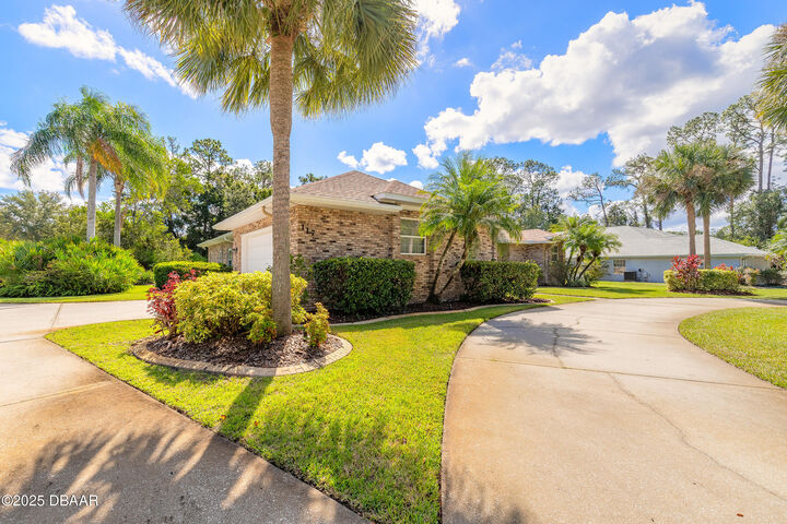 Property Photo:  117 Muirfield Drive  FL 32114 