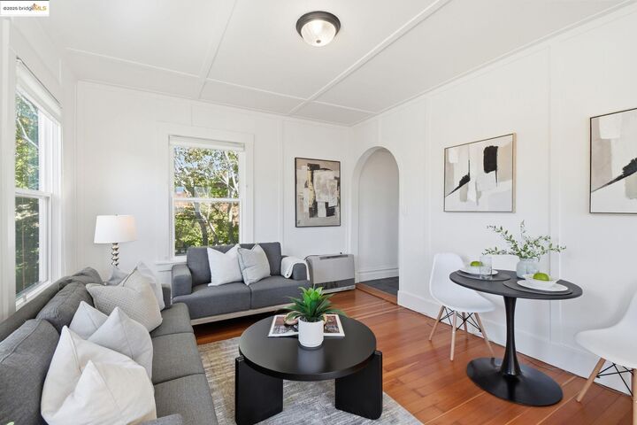 Property Photo:  1642 Milvia St 2  CA 94709