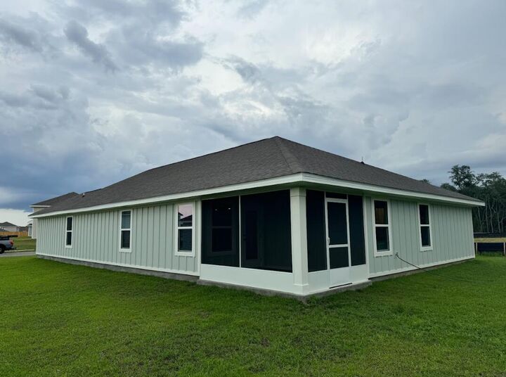 Property Photo:  537 Mary Lou Way  FL 32539