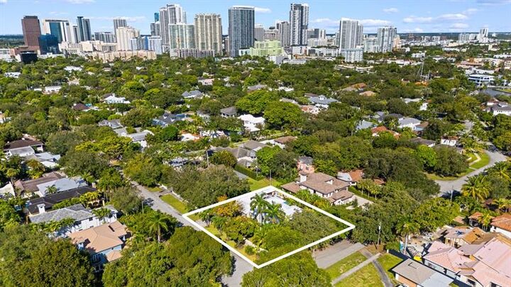 1252 N Rio Vista Blvd  Fort Lauderdale FL 33301 photo