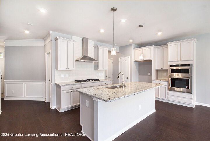 Property Photo:  4759 Glenora Drive  MI 48359 