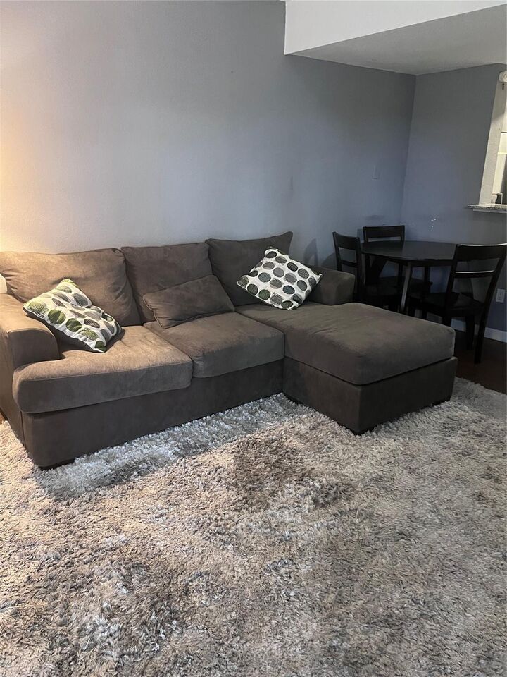 Property Photo:  10001 Westpark Drive 89  TX 77042 