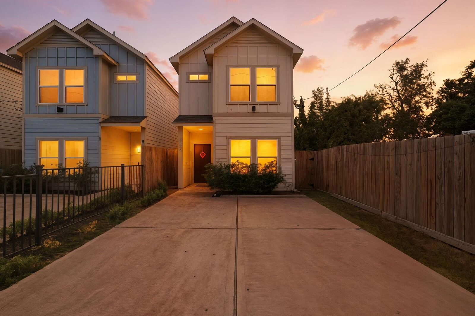 Property Photo: 3536 Rebecca Street TX 77021