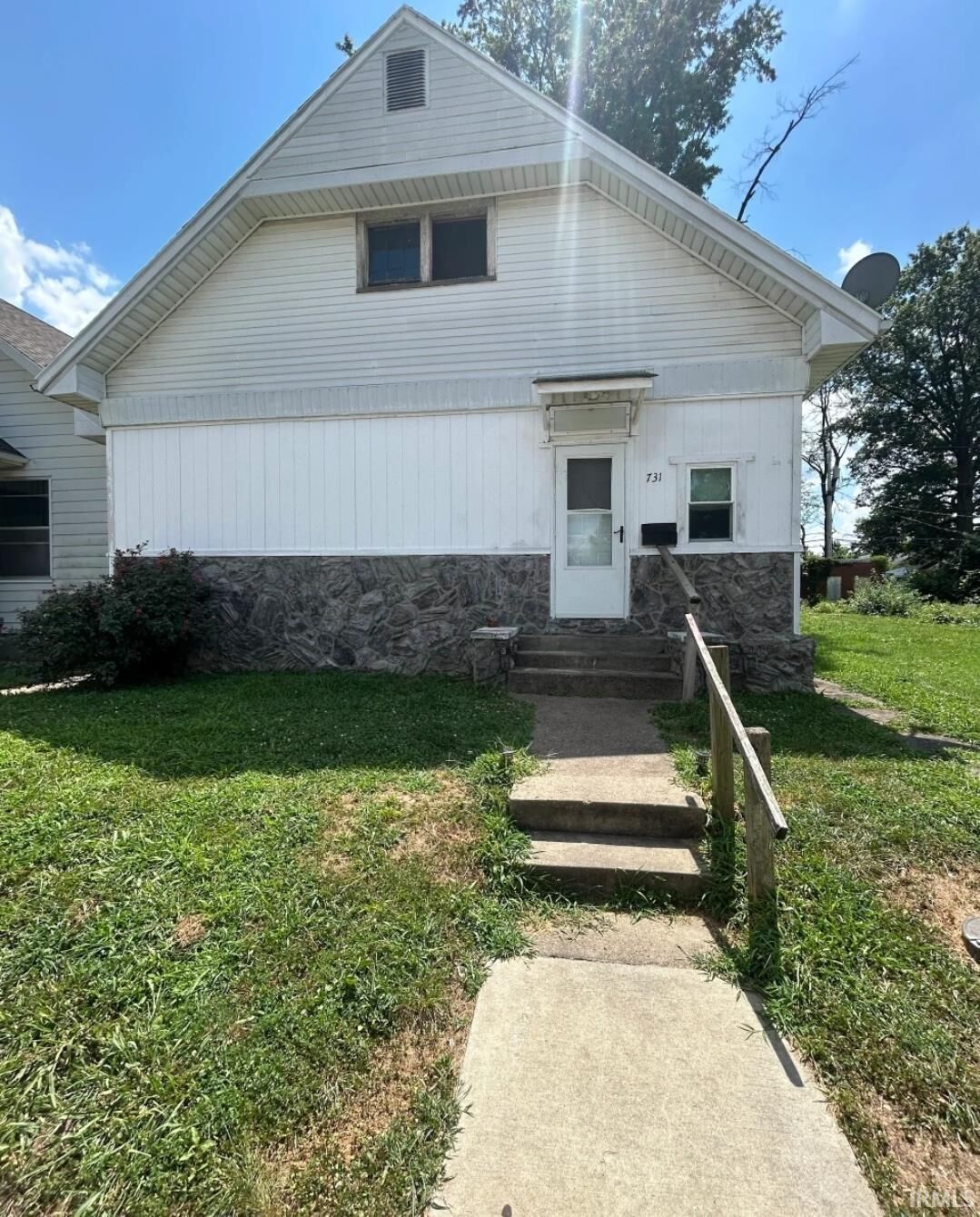 Property Photo:  731 Bellemeade Avenue  IN 47713