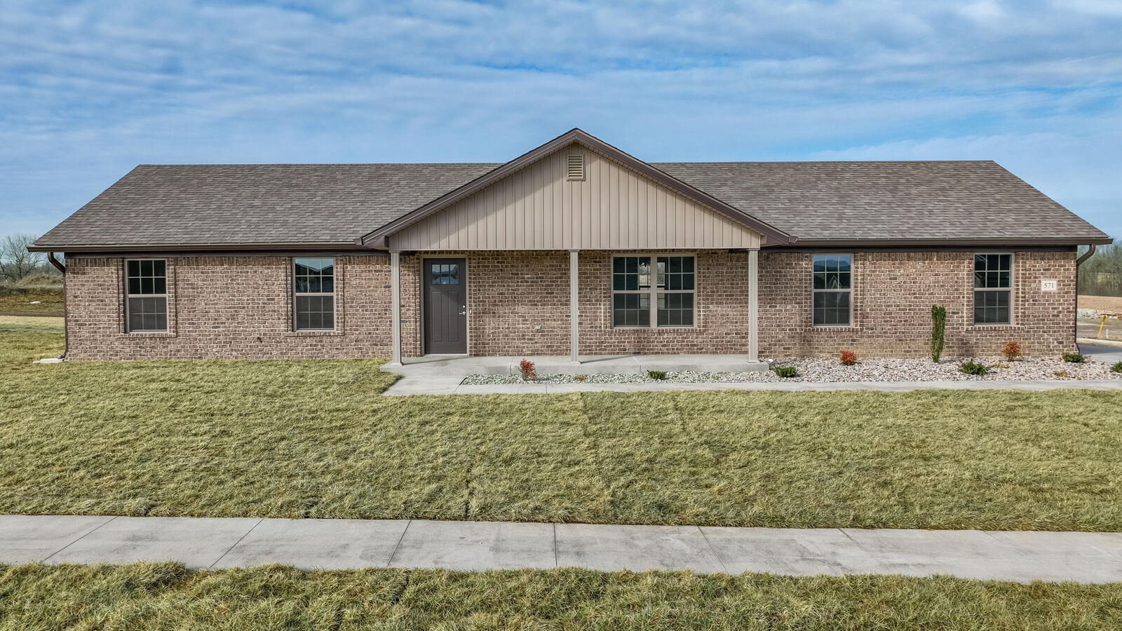 Property Photo: 571 Middle Crk Way KY 40403