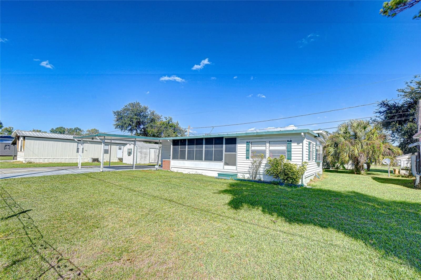 Property Photo:  39153 Hillcrest Drive  FL 33542 