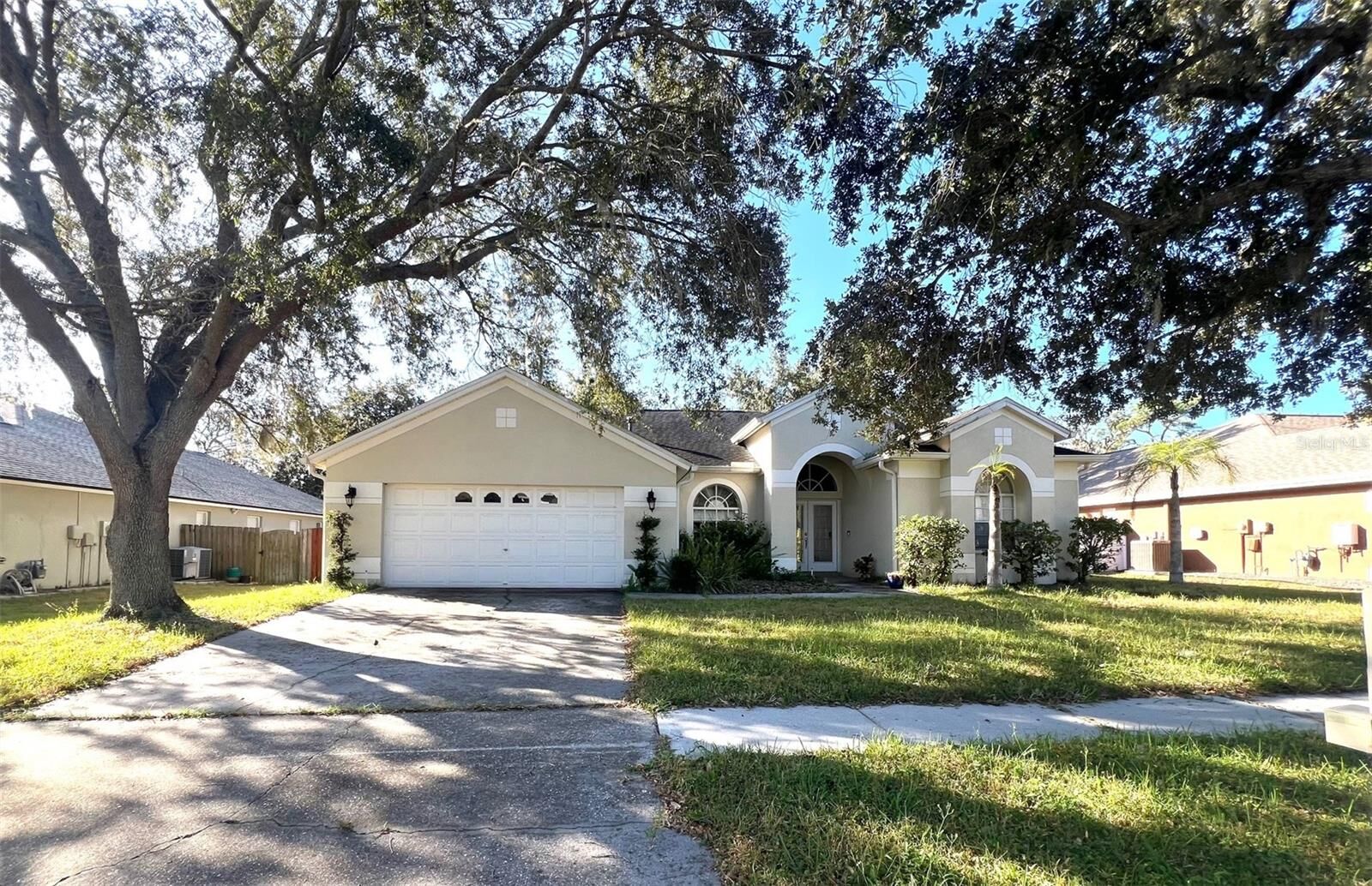 Property Photo:  9636 Greenbank Drive  FL 33569