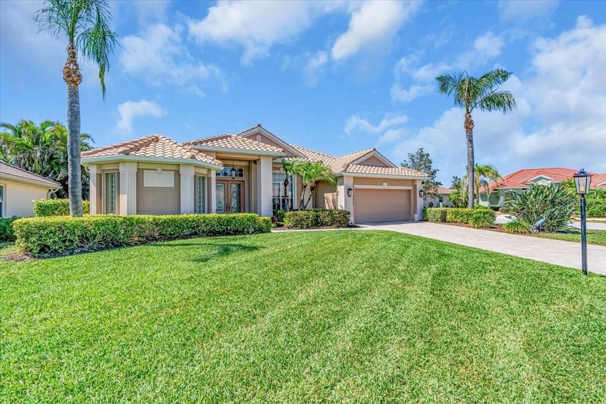 Property Photo:  5077 Seagrass Drive  FL 34293