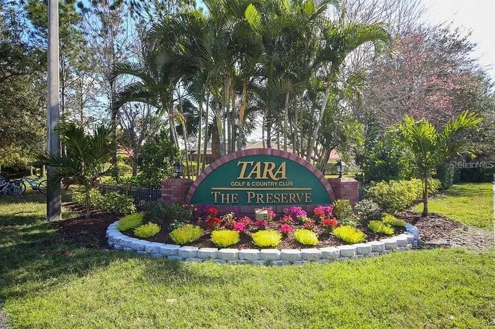 Property Photo:  6055 Wingspan Way  FL 34203