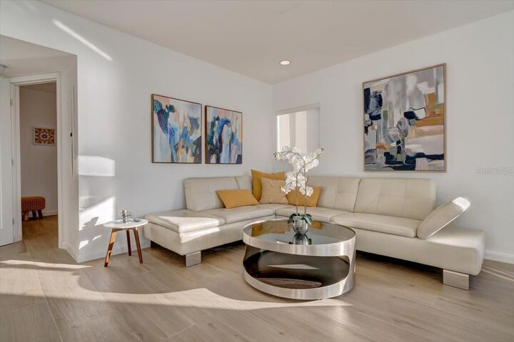 Property Photo:  17852 Lee Avenue  FL 33708