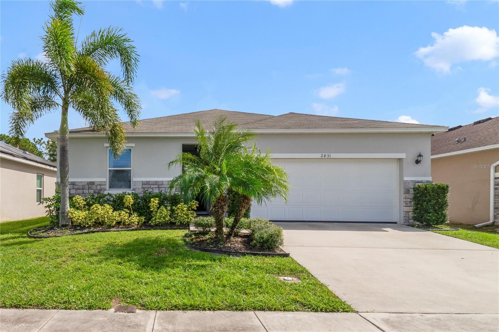 Property Photo:  2831 Mosshire Circle  FL 34772