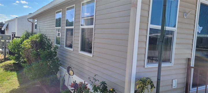 Property Photo:  4421 Lane Road 216 B  FL 33541