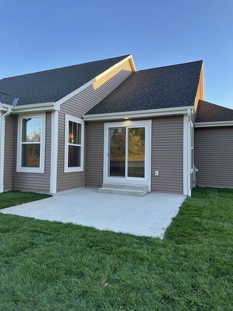 Property Photo:  922 Medina Dr  WI 53149