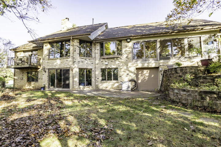 Property Photo:  W243n7650 Hilltop Ct  WI 53089