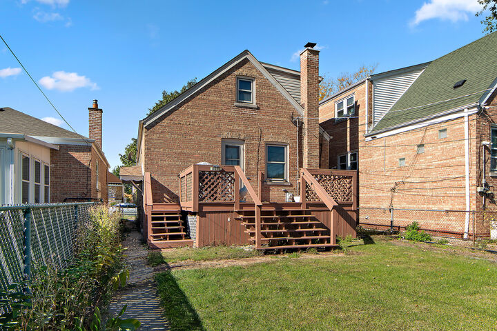 Property Photo:  6731 S Kolin Avenue  IL 60629 