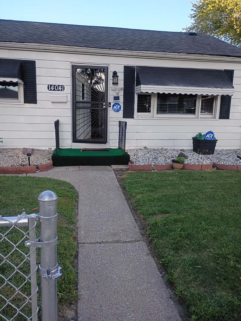 Property Photo:  14041 S Calhoun Avenue  IL 60633