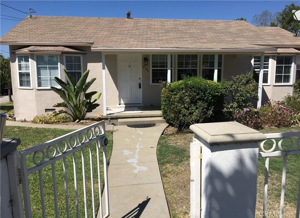 Property Photo:  711 S Mayflower  CA 91016