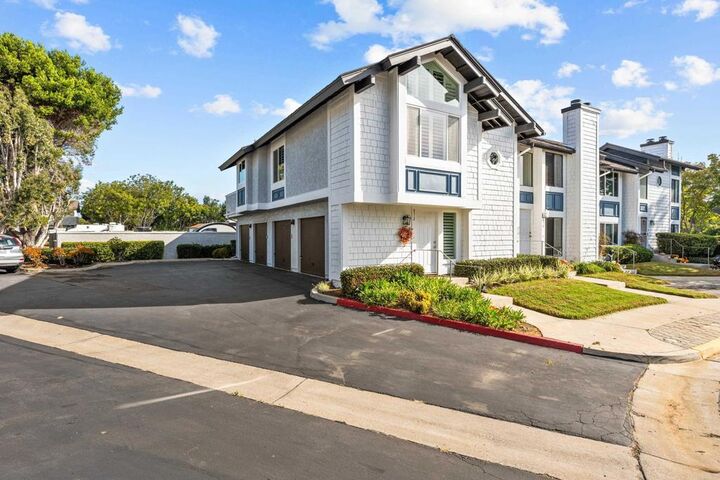 Property Photo:  874 Marigold Court  CA 92011