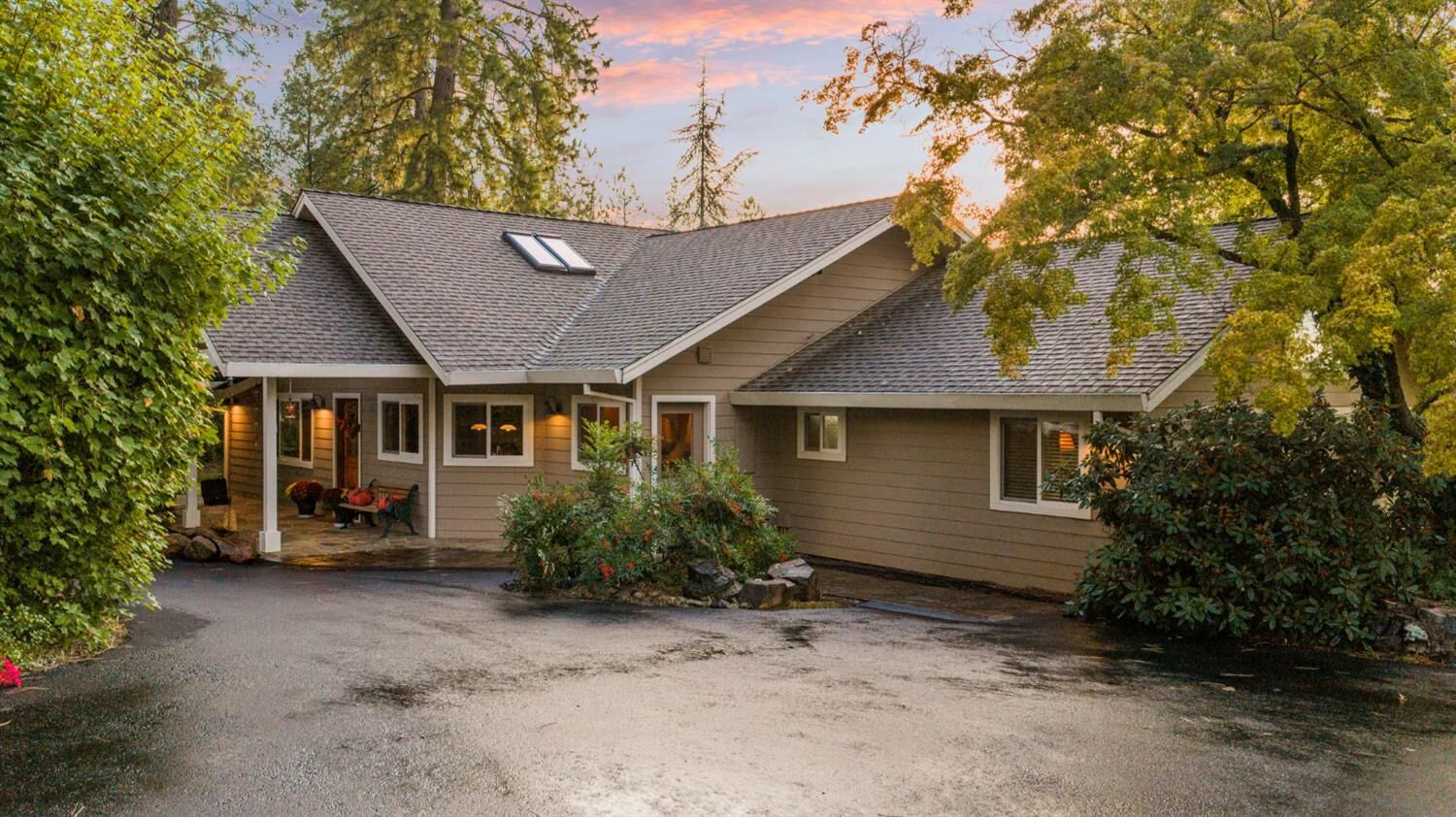 Property Photo:  2451 Kingsgate Road  CA 95667 