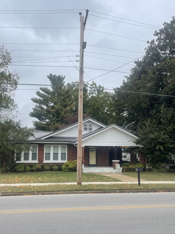 Property Photo:  409 N Military Ave N  TN 38464 
