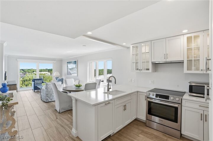 Property Photo:  1300 Gulf Shore Boulevard N 603  FL 34102