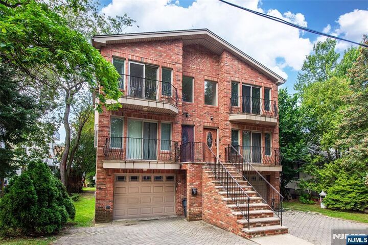 Property Photo:  500 Lewis Street A  NJ 07024